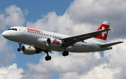 Swiss International Airlines Airbus A319-112 (HB-IPS) at  London - Heathrow, United Kingdom