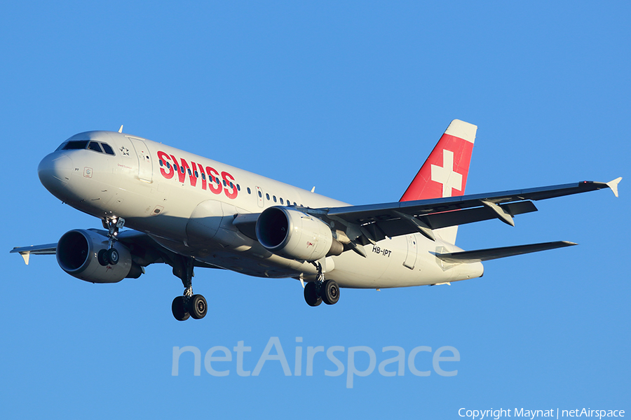 Swiss International Airlines Airbus A319-112 (HB-IPT) | Photo 399511