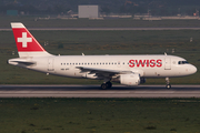 Swiss International Airlines Airbus A319-112 (HB-IPT) at  Dusseldorf - International, Germany