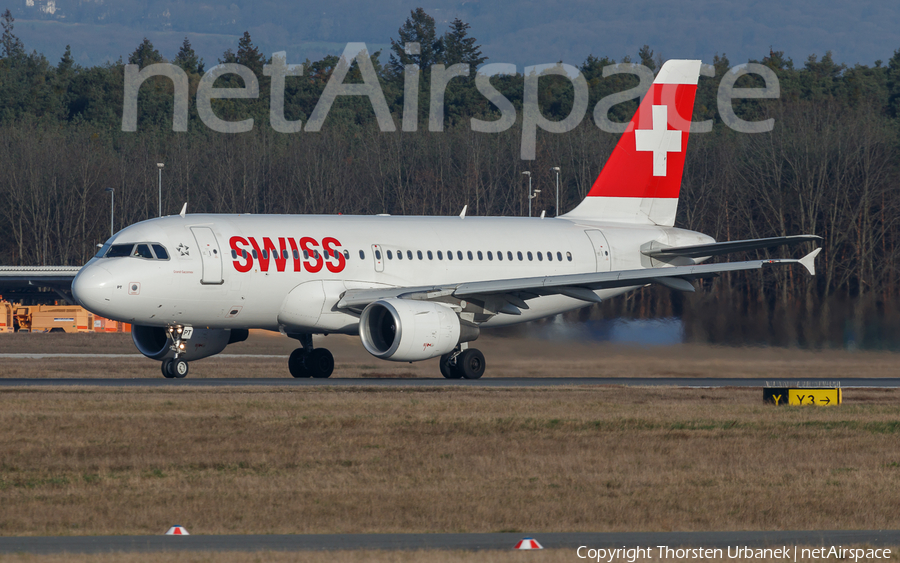 Swiss International Airlines Airbus A319-112 (HB-IPT) | Photo 182480