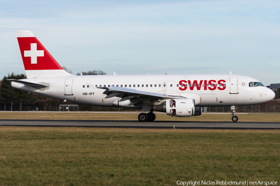 Swiss International Airlines Airbus A319-112 (HB-IPT) | Photo 296262