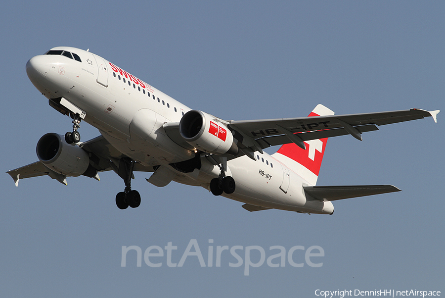 Swiss International Airlines Airbus A319-112 (HB-IPT) | Photo 411691