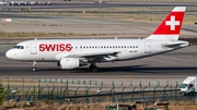 Swiss International Airlines Airbus A319-112 (HB-IPT) at  Madrid - Barajas, Spain