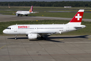 Swiss International Airlines Airbus A319-112 (HB-IPT) at  Berlin - Tegel, Germany