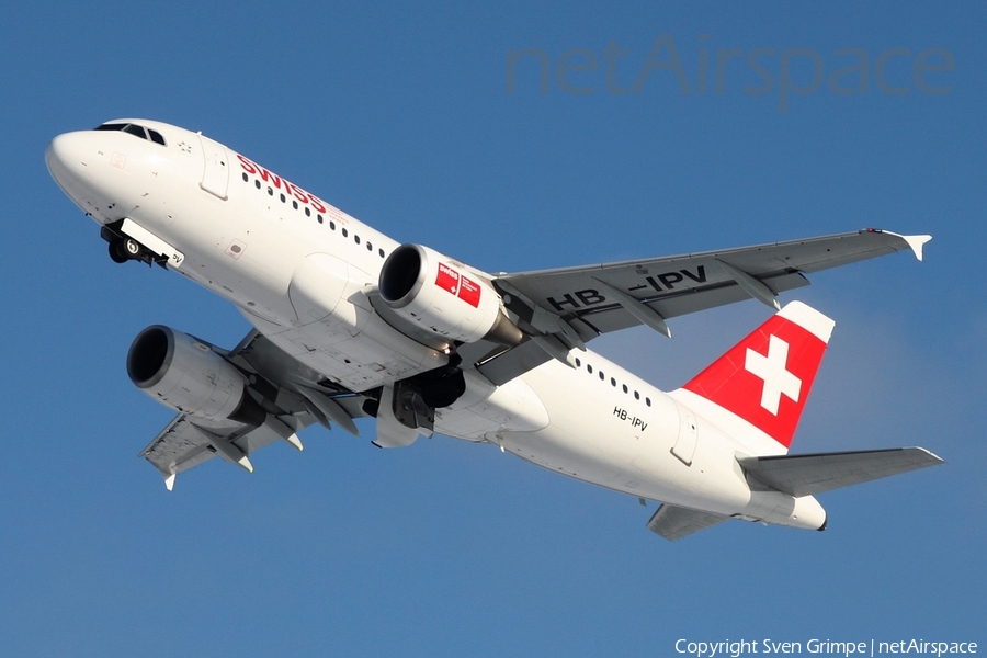 Swiss International Airlines Airbus A319-112 (HB-IPV) | Photo 532581