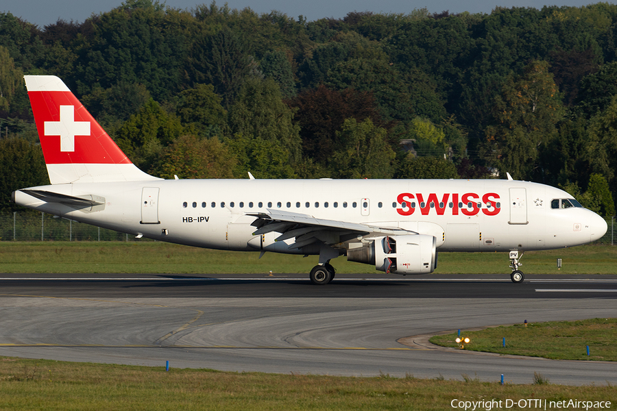 Swiss International Airlines Airbus A319-112 (HB-IPV) | Photo 262204