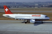 Swissair Airbus A319-112 (HB-IPV) at  Zurich - Kloten, Switzerland