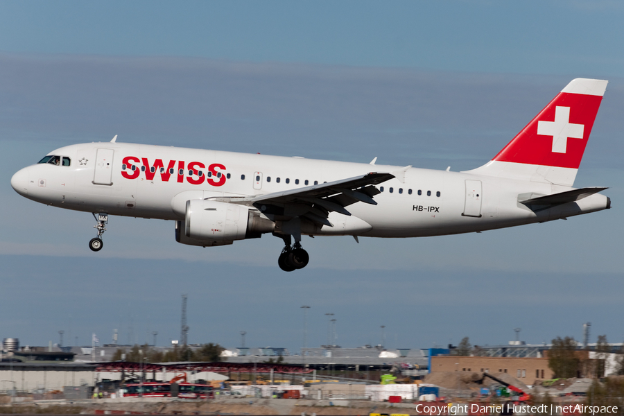 Swiss International Airlines Airbus A319-112 (HB-IPX) | Photo 422177