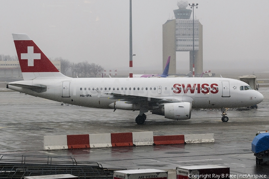 Swiss International Airlines Airbus A319-112 (HB-IPX) | Photo 222195