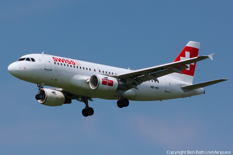 Swiss International Airlines Airbus A319-112 (HB-IPX) | Photo 29555