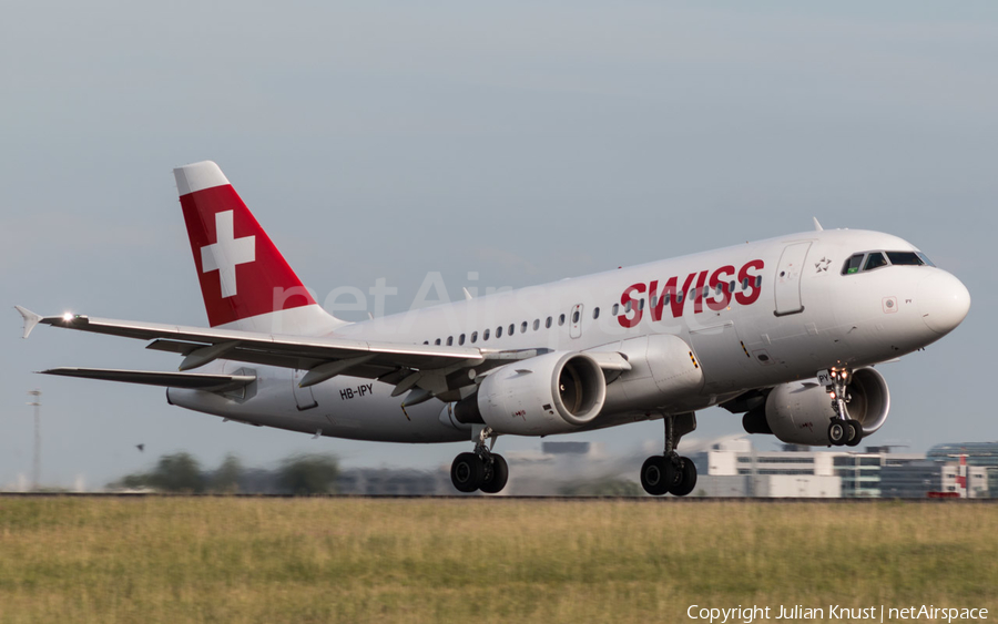 Swiss International Airlines Airbus A319-112 (HB-IPY) | Photo 173267