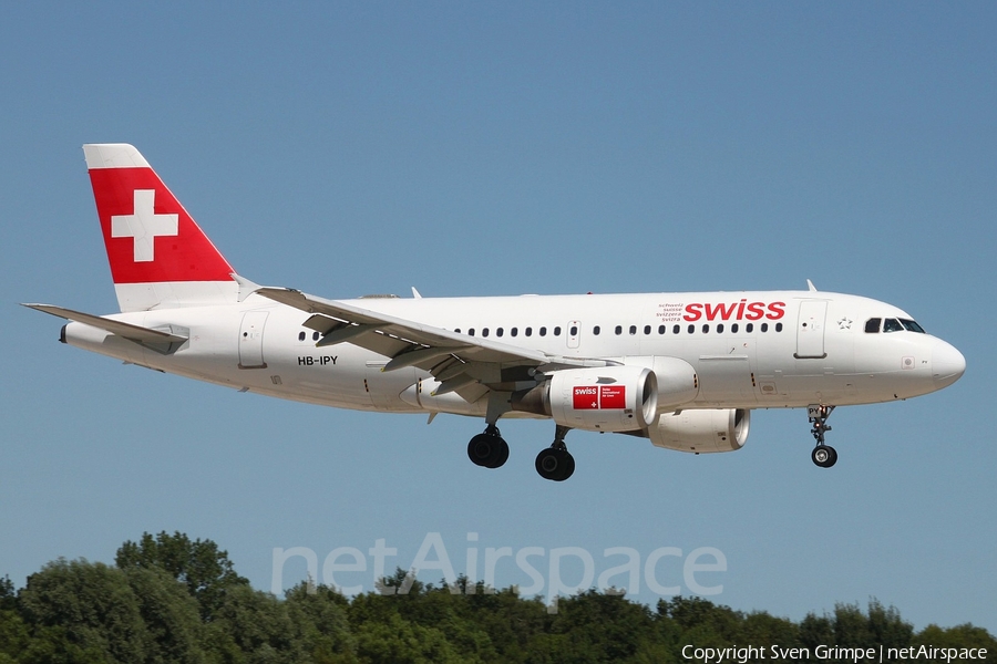 Swiss International Airlines Airbus A319-112 (HB-IPY) | Photo 29442