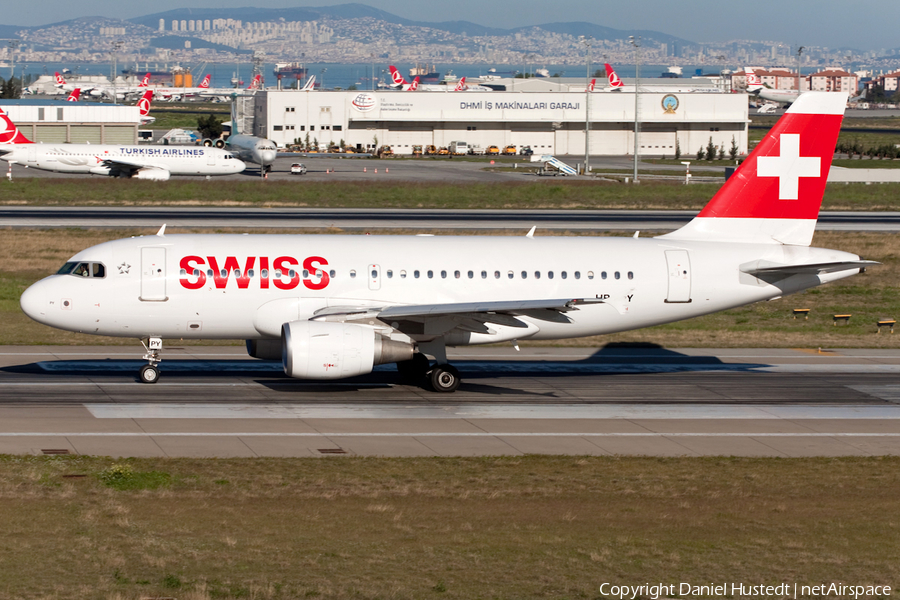 Swiss International Airlines Airbus A319-112 (HB-IPY) | Photo 492486