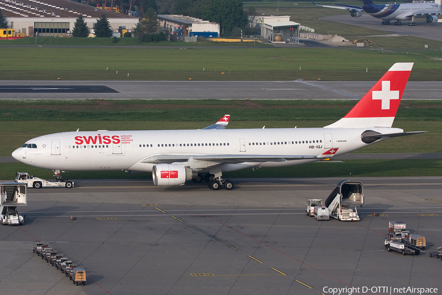 Swiss International Airlines Airbus A330-223 (HB-IQJ) | Photo 269096