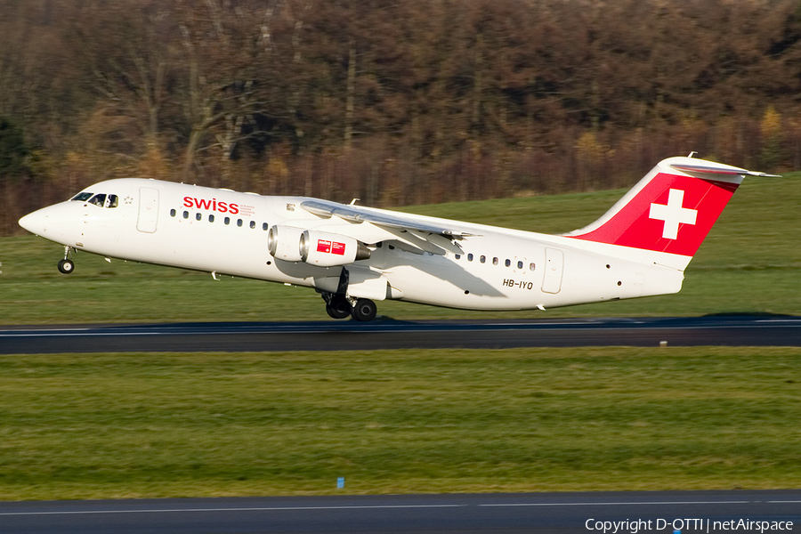 Swiss International Airlines BAe Systems BAe-146-RJ100 (HB-IYQ) | Photo 191533