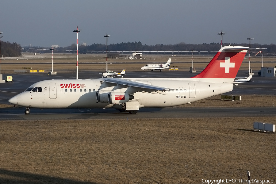 Swiss International Airlines BAe Systems BAe-146-RJ100 (HB-IYW) | Photo 401377