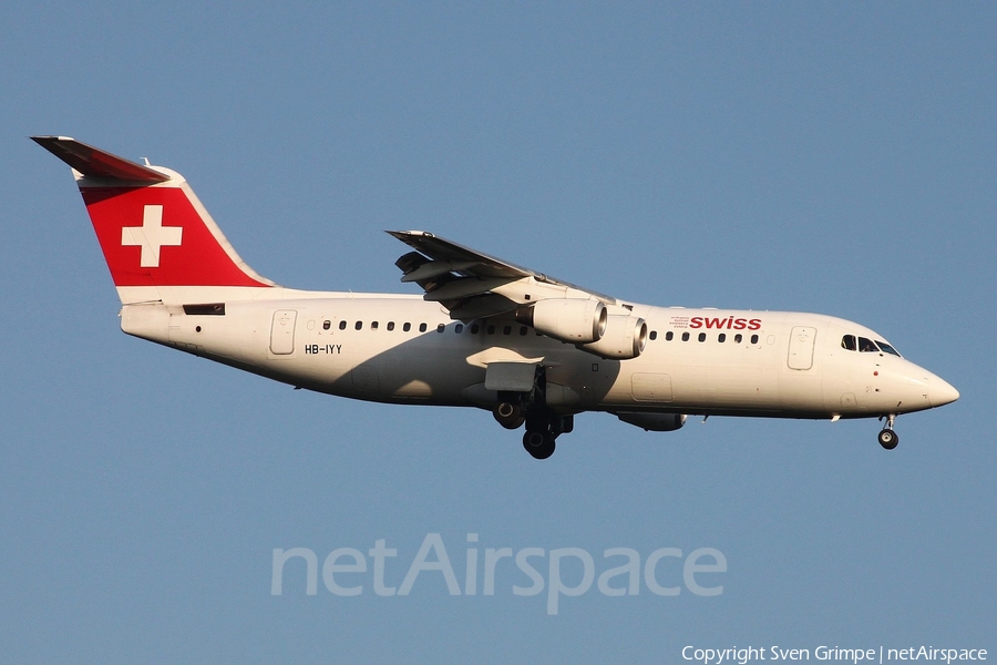 Swiss International Airlines BAe Systems BAe-146-RJ100 (HB-IYY) | Photo 28908