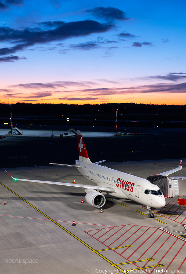 Swiss International Airlines Airbus A220-100 (HB-JBB) | Photo 559648