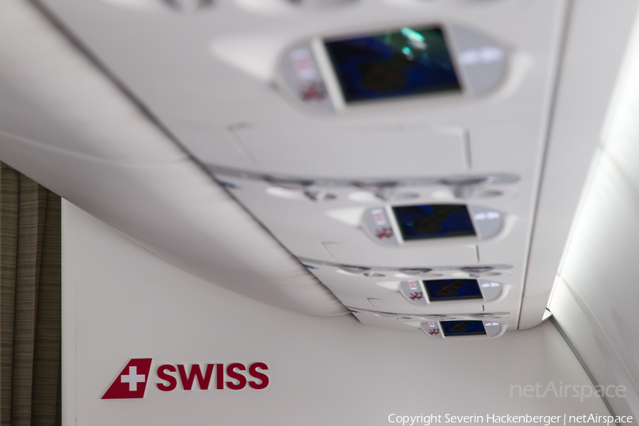 Swiss International Airlines Airbus A220-300 (HB-JCE) | Photo 249690