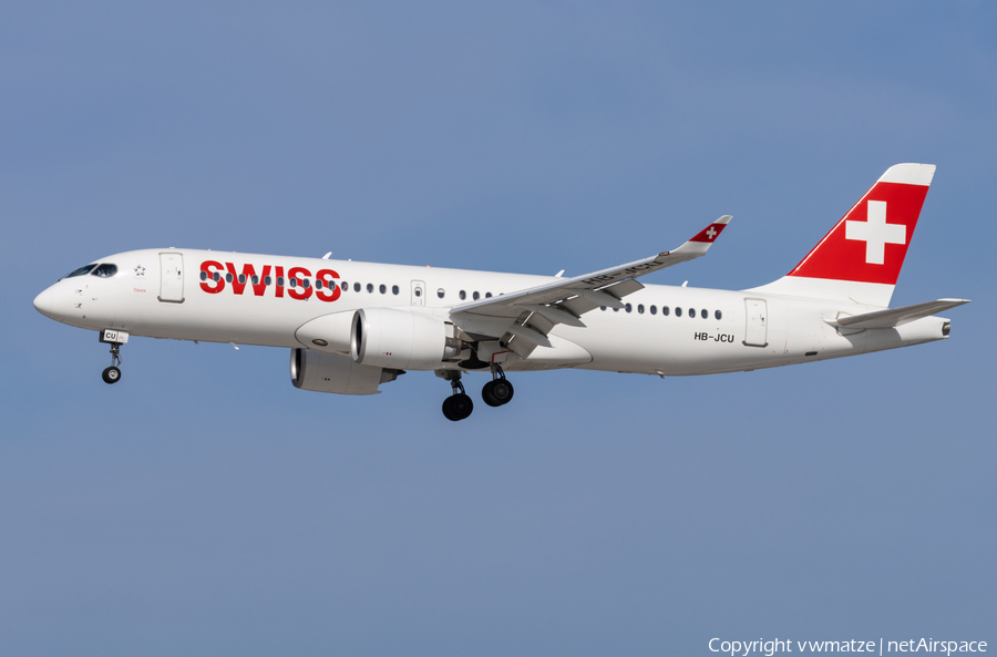 Swiss International Airlines Airbus A220-300 (HB-JCU) | Photo 572664