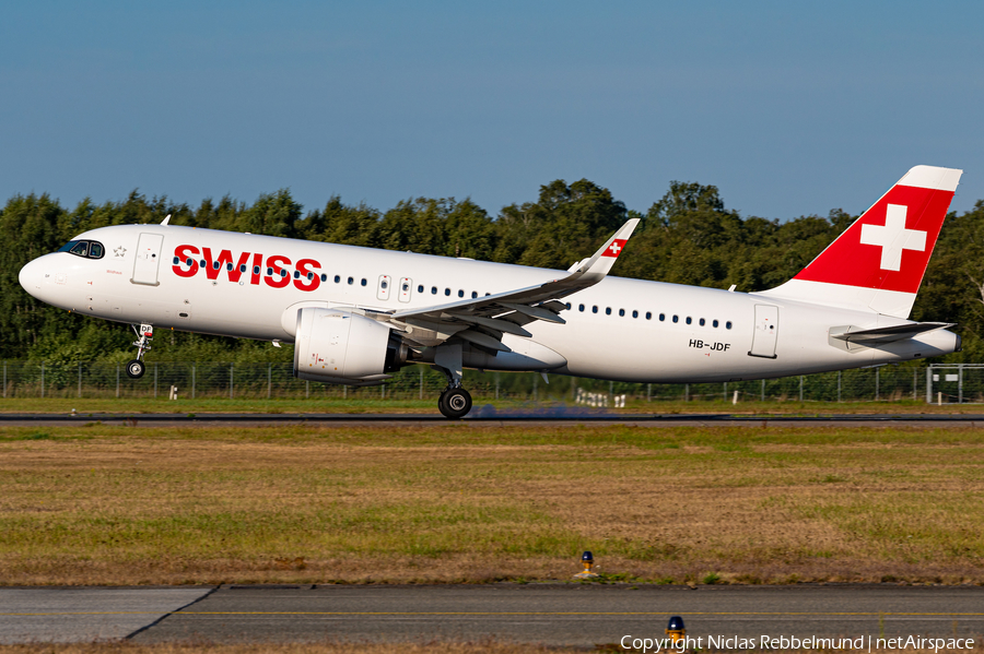 Swiss International Airlines Airbus A320-271N (HB-JDF) | Photo 524670