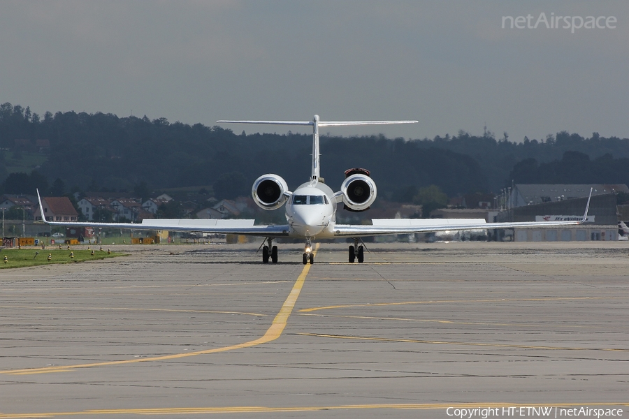 (Private) Gulfstream G-V (HB-JES) | Photo 9466