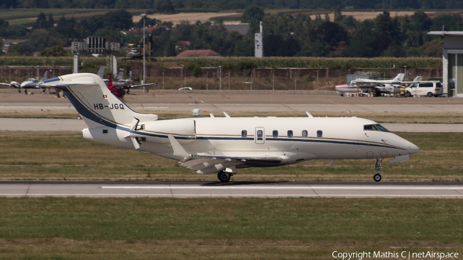 Premium Jet Bombardier BD-100-1A10 Challenger 300 (HB-JGQ) | Photo 523219