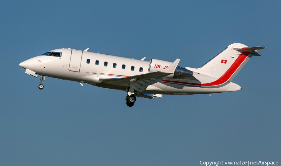 (Private) Bombardier CL-600-2B16 Challenger 605 (HB-JGT) | Photo 203023