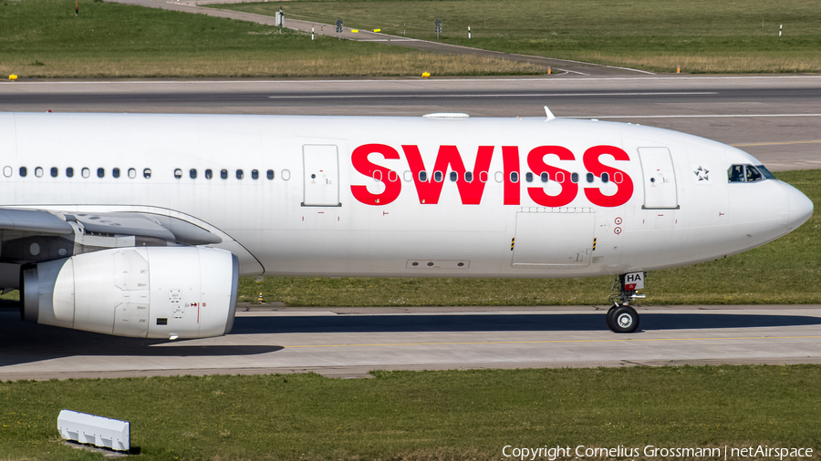 Swiss International Airlines Airbus A330-343X (HB-JHA) | Photo 422891