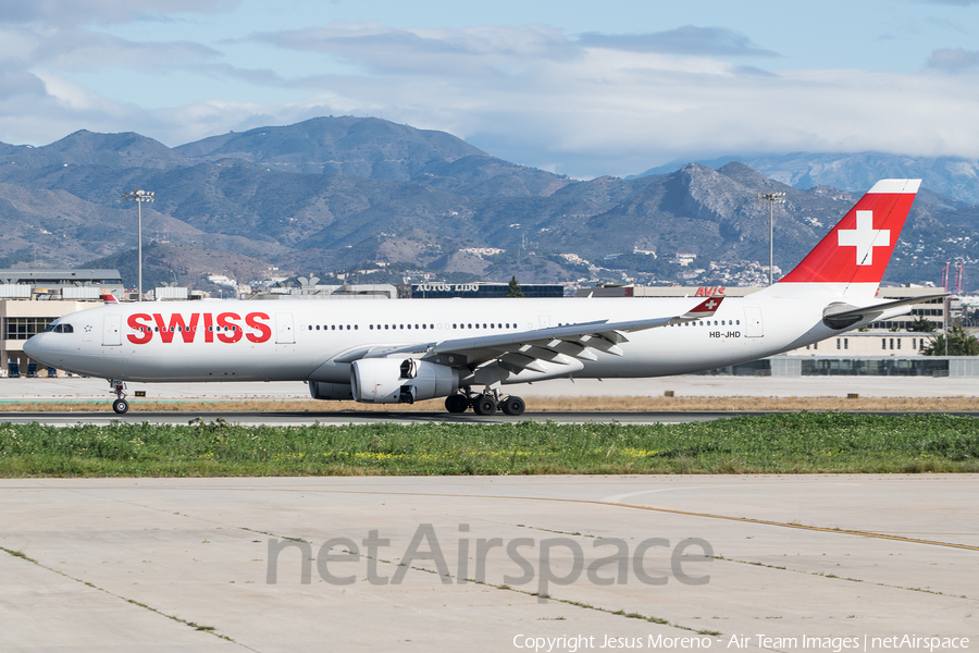 Swiss International Airlines Airbus A330-343X (HB-JHD) | Photo 171131