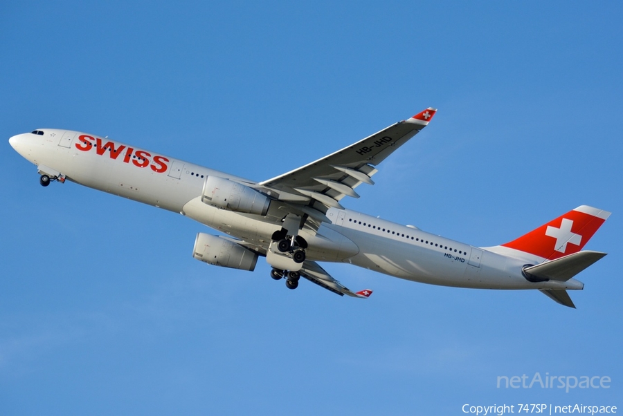 Swiss International Airlines Airbus A330-343X (HB-JHD) | Photo 236462