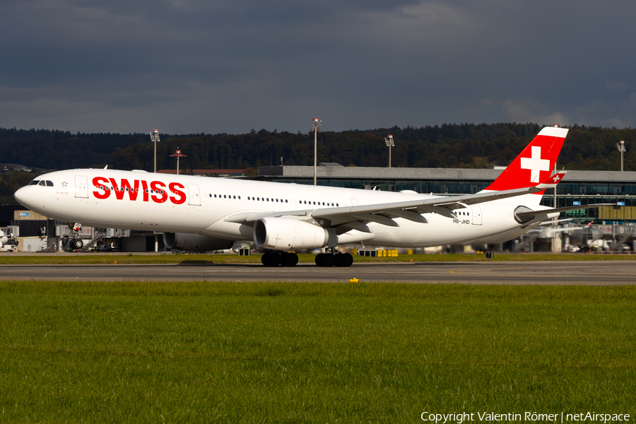 Swiss International Airlines Airbus A330-343X (HB-JHD) | Photo 604680