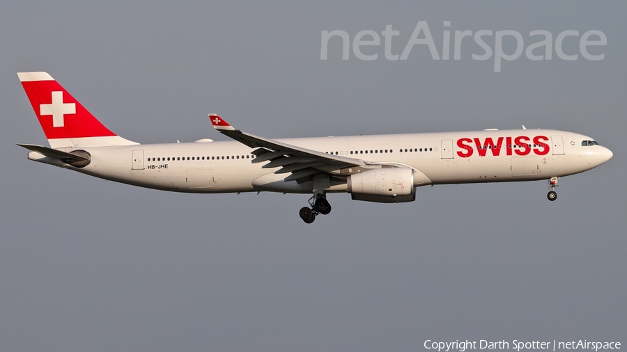 Swiss International Airlines Airbus A330-343X (HB-JHE) | Photo 160138