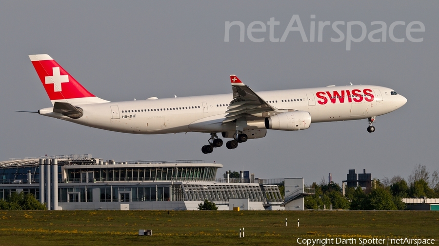 Swiss International Airlines Airbus A330-343X (HB-JHE) | Photo 160139