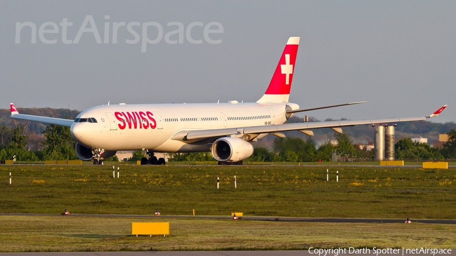 Swiss International Airlines Airbus A330-343X (HB-JHE) | Photo 160140