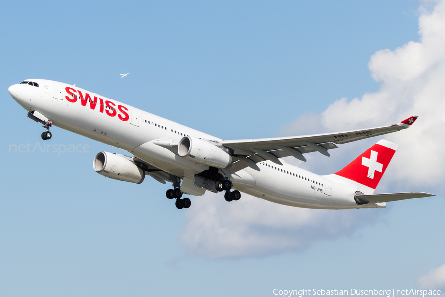 Swiss International Airlines Airbus A330-343X (HB-JHE) | Photo 355858