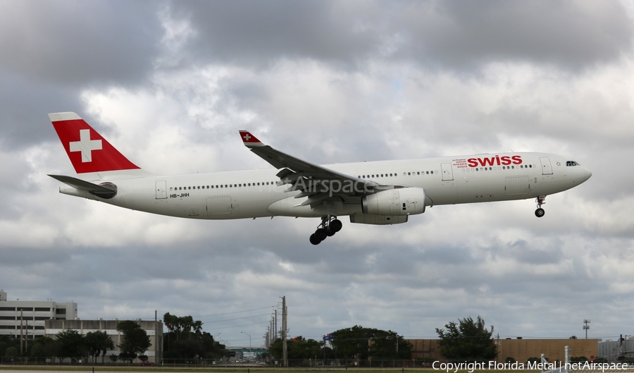 Swiss International Airlines Airbus A330-343X (HB-JHH) | Photo 316838