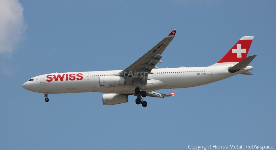 Swiss International Airlines Airbus A330-343X (HB-JHH) | Photo 545450