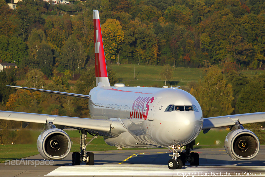 Swiss International Airlines Airbus A330-343X (HB-JHH) | Photo 194726