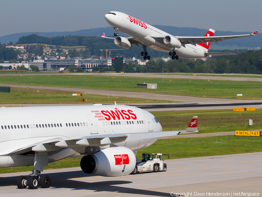 Swiss International Airlines Airbus A330-343X (HB-JHI) | Photo 40825