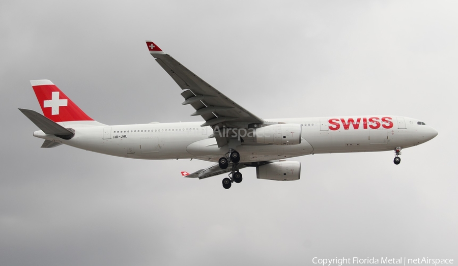 Swiss International Airlines Airbus A330-343X (HB-JHL) | Photo 545457