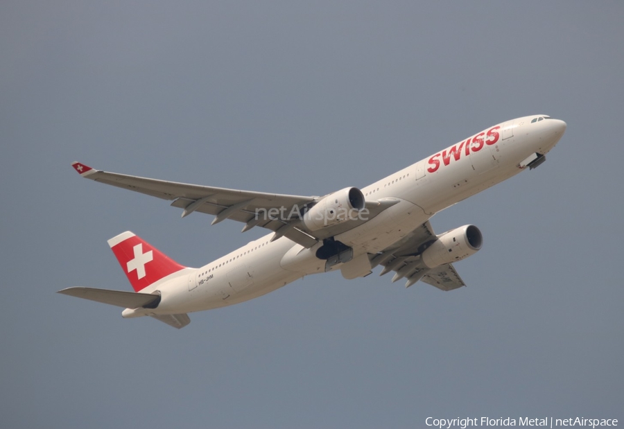 Swiss International Airlines Airbus A330-343X (HB-JHM) | Photo 545459