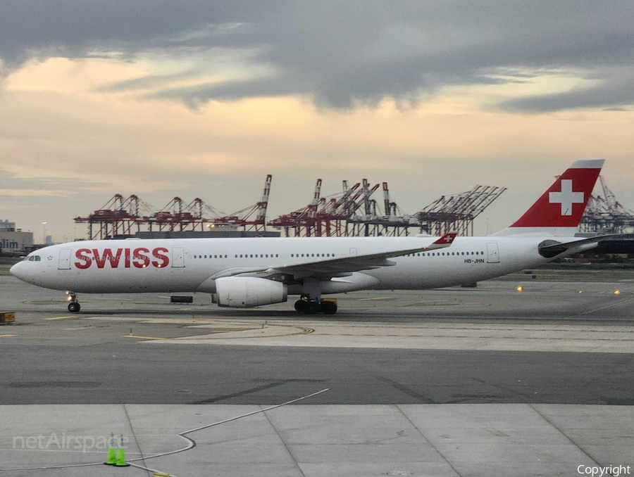 Swiss International Airlines Airbus A330-343 (HB-JHN) | Photo 633699