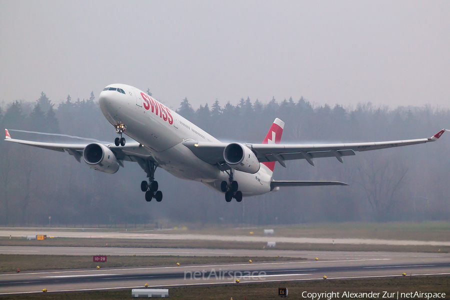 Swiss International Airlines Airbus A330-343 (HB-JHN) | Photo 102466