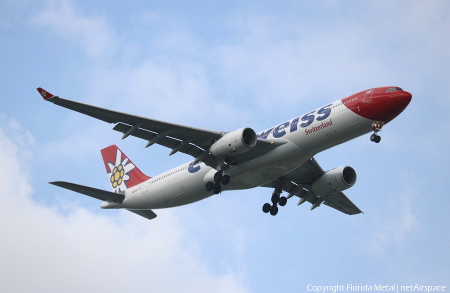 Edelweiss Air Airbus A330-343E (HB-JHQ) | Photo 545461