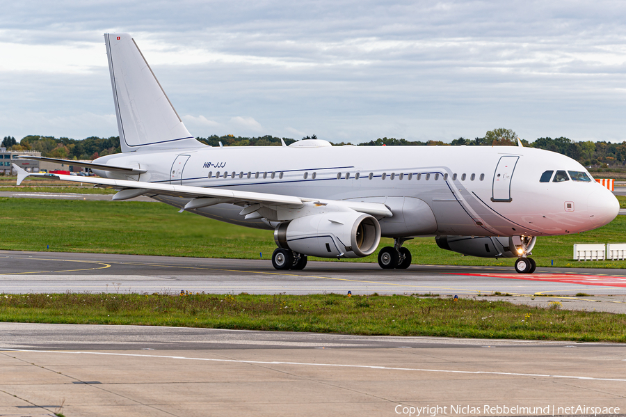 Nomad Aviation Airbus A319-133X CJ (HB-JJJ) | Photo 406639