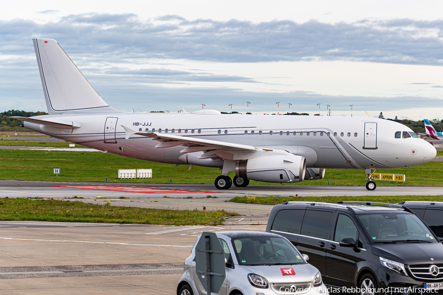 Nomad Aviation Airbus A319-133X CJ (HB-JJJ) | Photo 406640