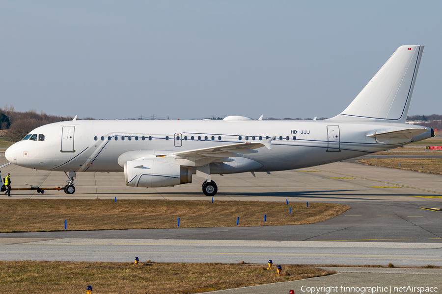 Nomad Aviation Airbus A319-133X CJ (HB-JJJ) | Photo 498981
