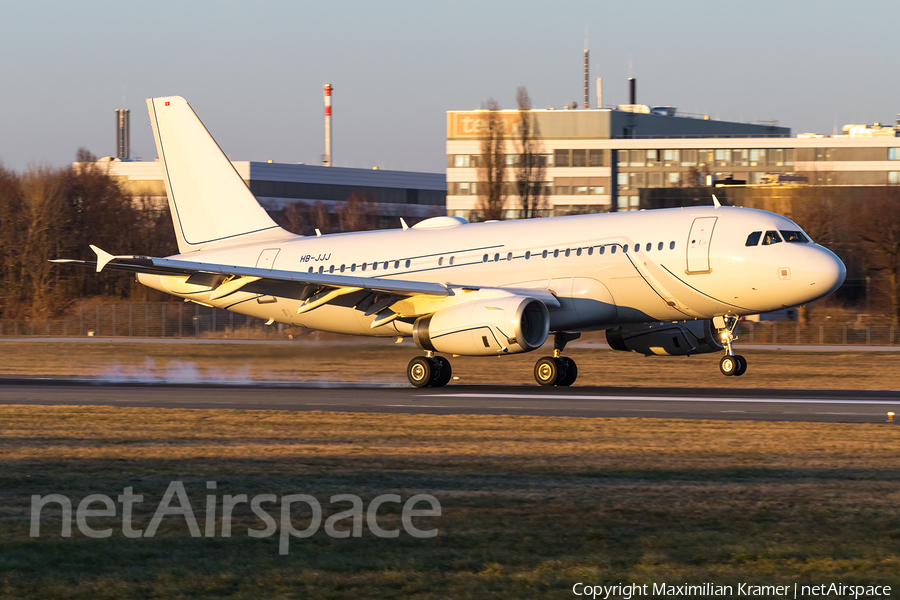 Nomad Aviation Airbus A319-133X CJ (HB-JJJ) | Photo 521304