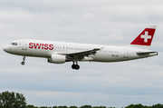 Swiss International Airlines Airbus A320-214 (HB-JLP) at  Hamburg - Fuhlsbuettel (Helmut Schmidt), Germany